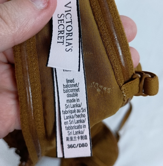 Elegant VICTORIA SECRET Barbiecore Lace Underwire Bra in Yellow Brown-(#1,436) - Picture 2 of 5